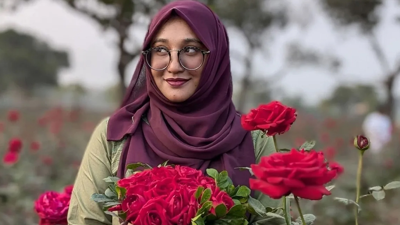জাবি ছাত্রীর রহস্যজনক মৃত্যু, যা বললেন স্বামী