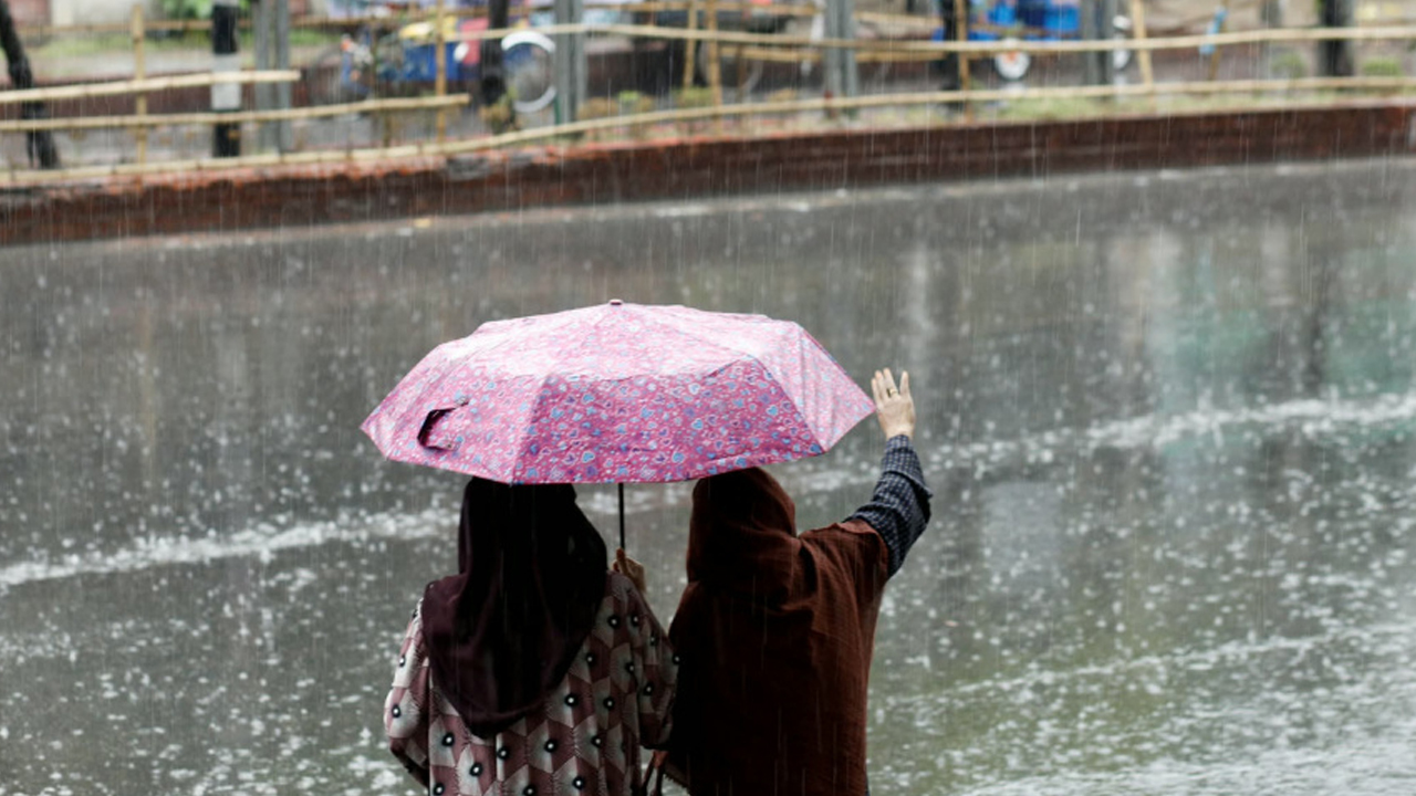 আসছে ‘ঝুমুল’ বৃষ্টি বলয়